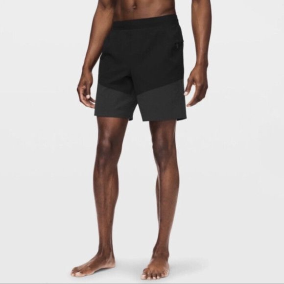 Lululemon Men's Namaste at the Beach Lined‎ Shorts Black and Gray - Picture 1 of 8